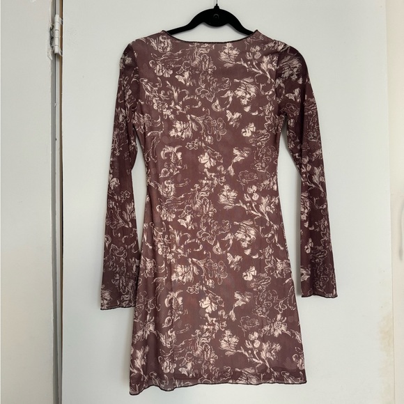 Cute long sleeve dress - Picture 3 of 3